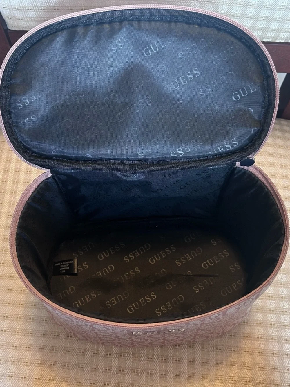 GUESS Pink Champagne Faux Leather Cosmetics Travel Bag